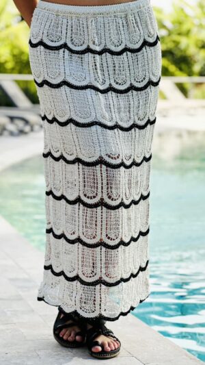 #YY25512-6 Falda Larga Tejida Calada